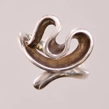 Ring, Ø17½, skev skena, 925/1000 Silver 6,3g.
