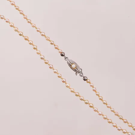Pärlcollier, 52cm, bredd:2mm, lås i 18K. Vikt: 0 g