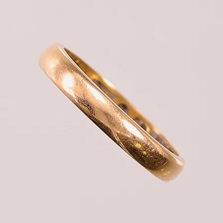 Ring, Ø17, bredd:3mm, gravyr, 18K 3,2g.
