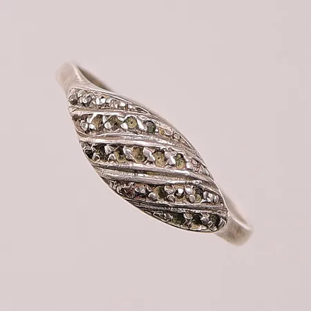 Ring, Ø17¾, saknar stenar, 830/1000 Silver 1,8g.