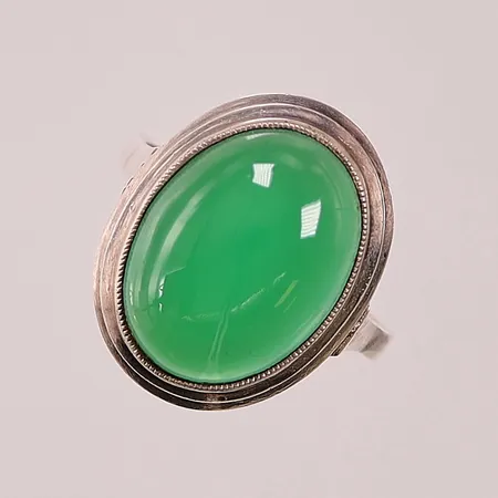 Ring, grön sten, Ø17¼, 830/1000 Silver 5,7g.