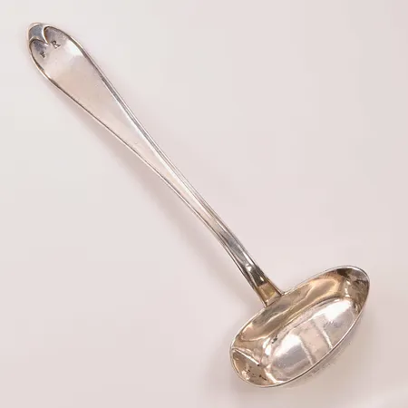 Såsslev, 17cm, tunn monogramgravyr, Nils Tornberg (1785-1821), år 1800, mästarstämpel NTB, 830/1000 Silver 45,2g.