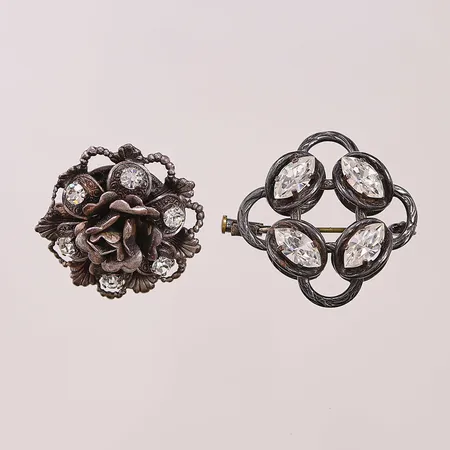 2 Broscher, 25mm, 830/1000 Silver 15,7g.