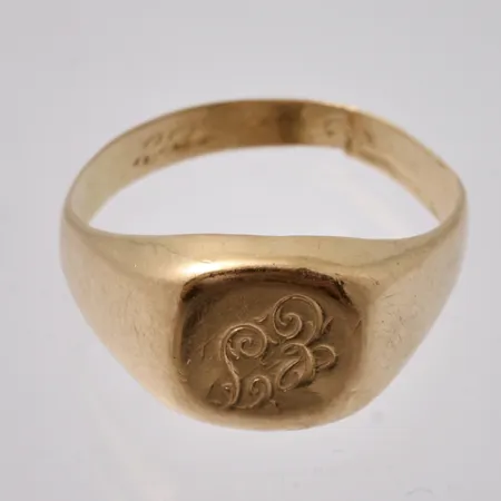 Defekt guld, 18K, vikt 2,08g.