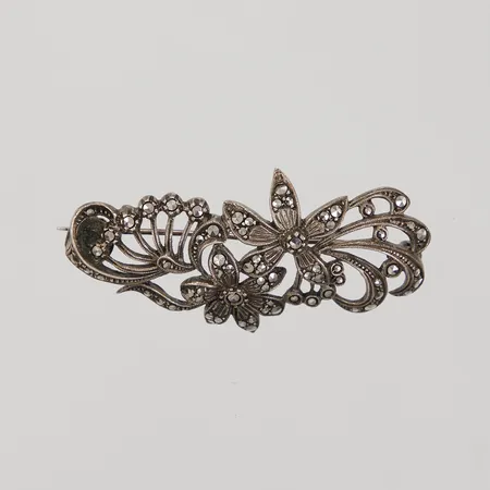 Brosch med markasiter, mått 20x50mm, 830/1000 silver Vikt: 8,8 g