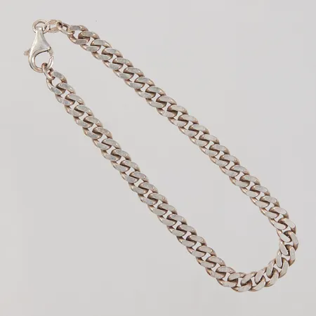 Armband pansar, längd 20,5cm, bredd 5,7mm, GHA, 925/1000 silver Vikt: 14,4 g