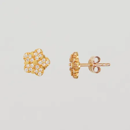 Ett par örhängen med vita stenar, Ø ca 7,5mm, 18K Vikt: 1,6 g