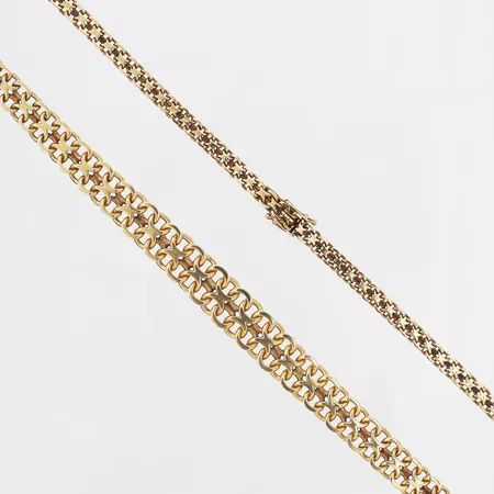 Kedja, doserad X-länk, Svenska Guldvaruaktiebolaget, Stockholm år 1964, längd: 43 cm, bredd: 5 - 9 mm, 18K guld. Vikt: 34,6 g