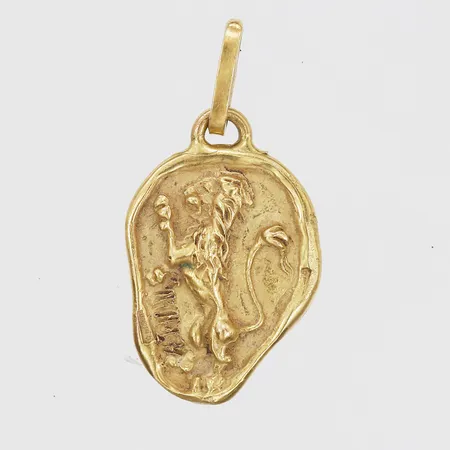 Hänge med lejon, höjd 30mm, bredd 16mm, 18K guld Vikt: 4,1 g