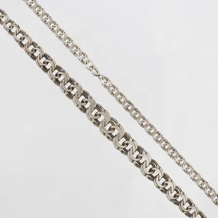 Collier, doserad Bismarck, längd 45cm, bredd 5-10mm, silver Vikt: 26,4 g