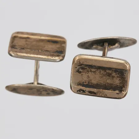 Ett par manschettknappar, mått 18 x 14mm, silver Vikt: 11,5 g