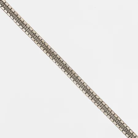 Armband, längd 19cm, bredd 4mm, silver Vikt: 8,6 g