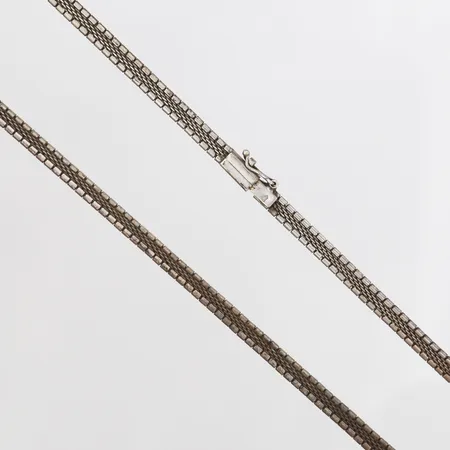 Collier, längd 43cm, bredd 4mm, silver Vikt: 18,3 g