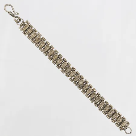 Armband, längd 19cm, bredd 14mm, silver Vikt: 26,8 g