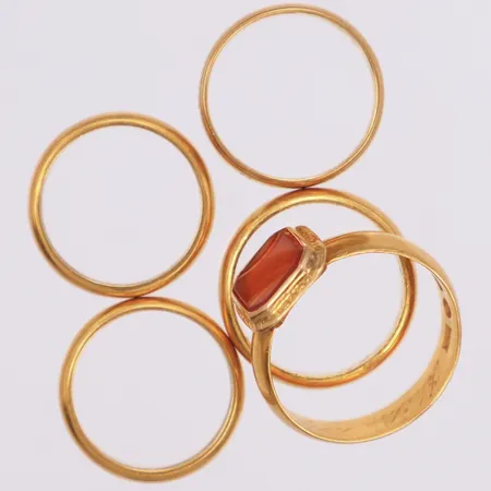 5 ringar, gravyr, repor, 23K. Bruttovikt 29,0g Vikt: 29 g