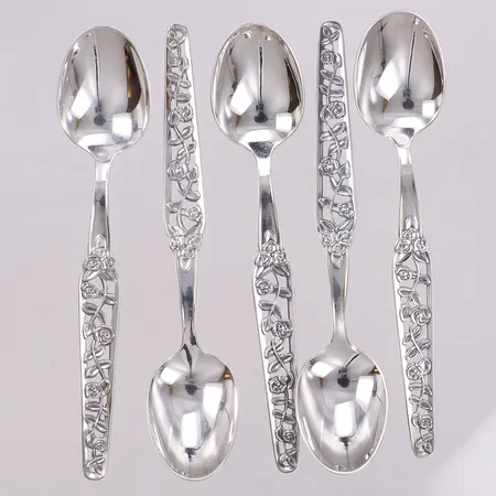 5 Kaffeskedar, blomdekor, längd 11,5cm, 830/1000 silver Vikt: 58,7 g