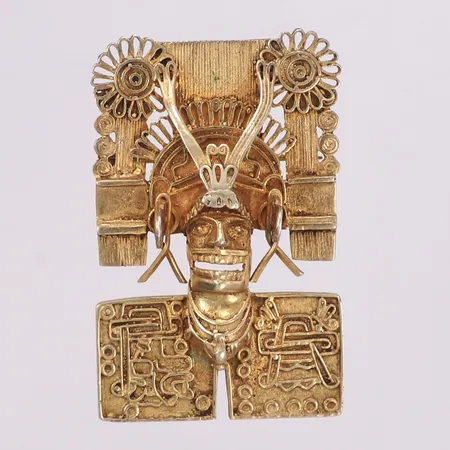 Brosch, föreställande mixtekisk kung, Mexico, 53x34mm, förgyllt, ostämplat, ca 800/1000 silver Vikt: 17,4 g