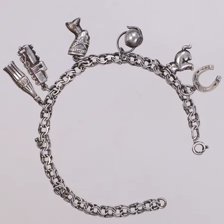Armband Bismarck med 6 berlocker, längd 19cm, bredd 5mm, 925/1000 silver Vikt: 11,2 g
