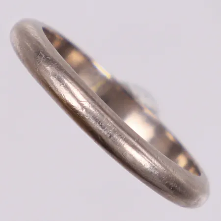 Ring, stl18¾, bredd 3,0mm, personlig gravyr, vitguld, 18K Vikt: 5 g