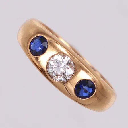 Ring med safir samt diamant 1xca0,50ct, stl20, bredd 3,7mm, 18K Vikt: 8,2 g