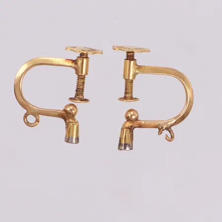 Ett par örhängen med diamanter 2xca0,005ct, defekta, skruvlås, 18K Vikt: 1,3 g