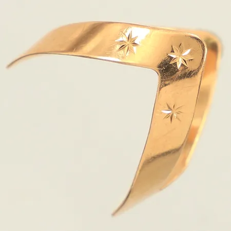 Ring, stl ca 16, bredd 4mm, Guldfynd, något skev, 18K  Vikt: 1,9 g