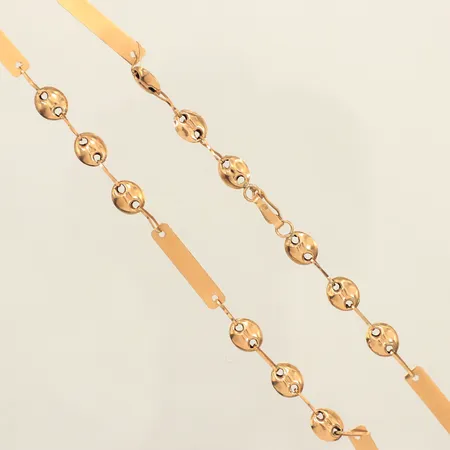 Collier, längd 48cm, bredd 4,6mm, bucklig, 18K  Vikt: 4,7 g