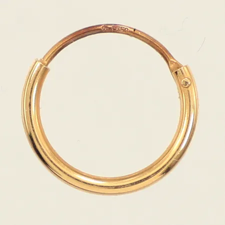 Udda örhänge, Ø13,3mm, bredd 1,4mm, 18K  Vikt: 0,4 g