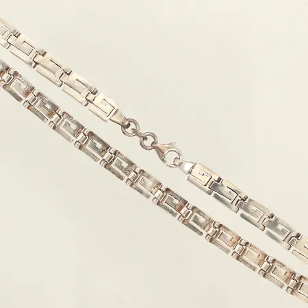 Collier, längd 44cm, bredd 5,4mm, 925/1000 silver  Vikt: 22,4 g