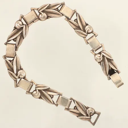 Armband, längd 19cm, bredd 9,3mm, silver Vikt: 24,2 g