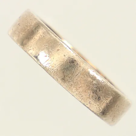 Ring slät, stl 18, bredd 5mm, 925/1000 silver  Vikt: 6,1 g