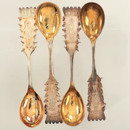 Fyra sameskedar, längd 11cm, gravyr, silver Vikt: 50,6 g