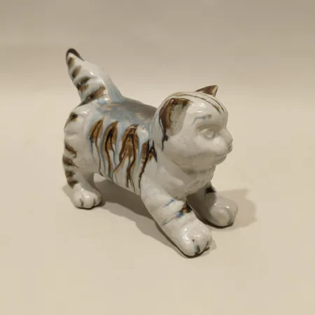 Figurin, katt, Höganäs, Åke Thornblad, höjd, ca 10cm, signerad, stengods