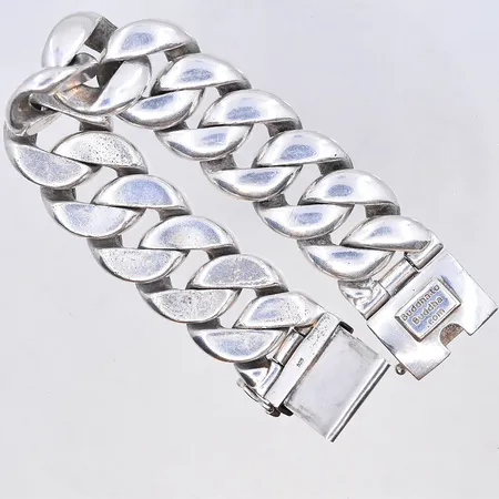 Armband Pansar, längd 21,2 cm, bredd 25 mm, silver 925/1000. Vikt: 185,5 g