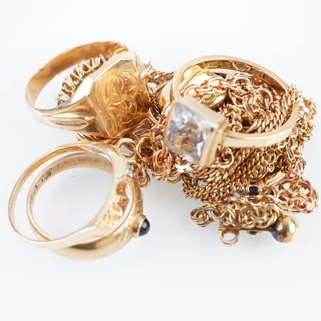 Diverse guld, 18k Vikt: 44,3 g