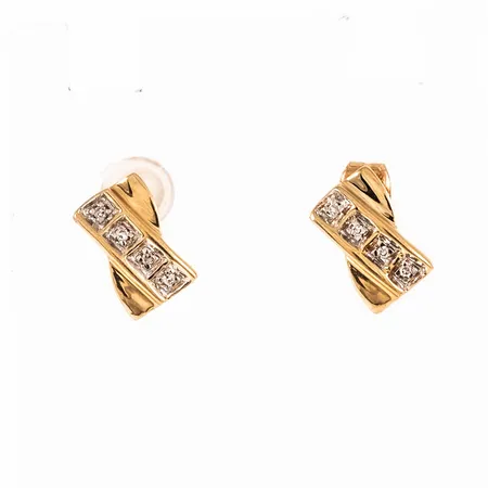 Örhängen i 18K guld med 8 x c:a 0,005ct åttkantslipade diamanter i carréfattning. De är 5,6 x 9 mm och väger 1,8g. En snurrebuss saknas, men ny i plast medföljer.