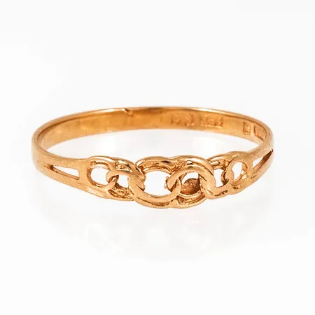 Bismarckring i 18K guld. Den är 2 - 4,5 mm bred, är i storlek 18½ och väger 1,1g. W&A, 18K. Ojämnheter mellan länkar. 