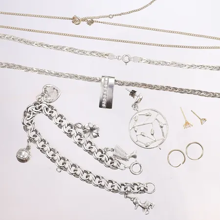 Diverse silver defekt, delvis med sten, delvis förgyllt, silver 830/1000 Vikt: 40 g