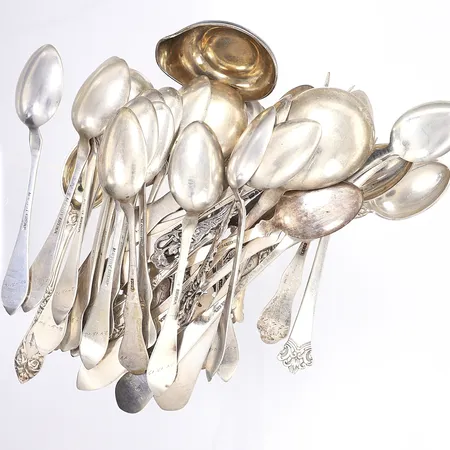 Parti om 39 bestick i olika storlek, silver 830/1000 Vikt: 534,6 g
