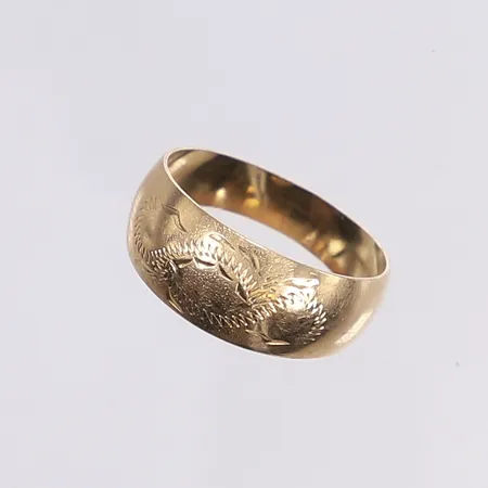 Ring, stl 19, bredd 5-8mm, 18K Vikt: 2,5 g