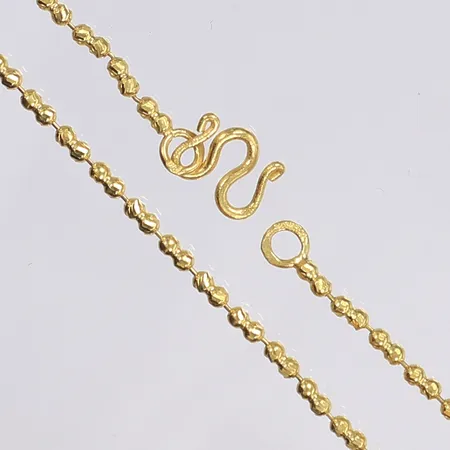 Halscollier, 39cm, bredd 2mm, 23K ½Baht,  Vikt: 7,6 g