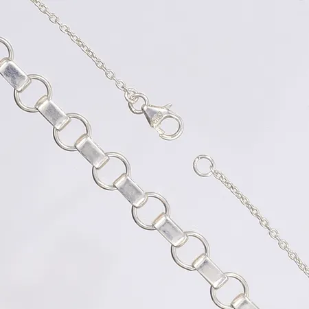 Halscollier, längd, 45cm, bredd 1mm-6mm, 925/1000 Silver Vikt: 5,6 g