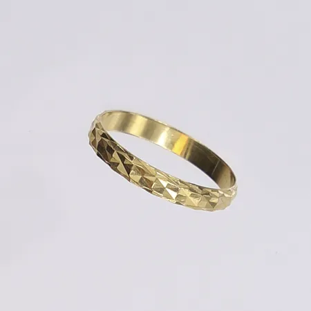 Ring, mönstrad, stl 18¾, bredd 3mm, 18K Vikt: 1,8 g
