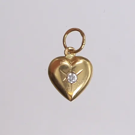 Hänge hjärta med vit sten, 15x8mm, 18K Vikt: 0,4 g