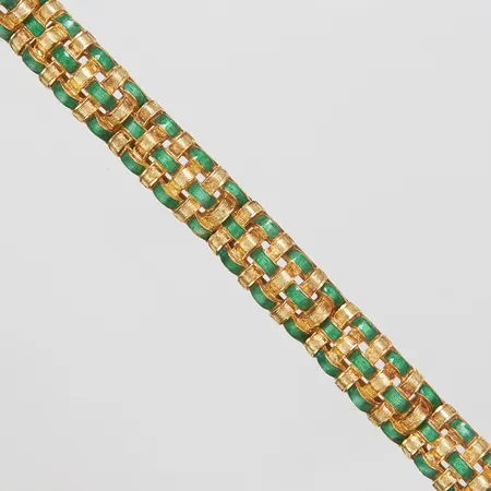 Armband, ledat, grön emalj, längd: 19cm, bredd: 10mm, enstaka skador på emaljen, 14K Vikt: 33,6 g