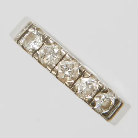 Ring, diamanter totalt 0,50ct enligt gravyr, 16¼, bredd 3,5mm, Schalins, vitguld, 18K Vikt: 5,3 g