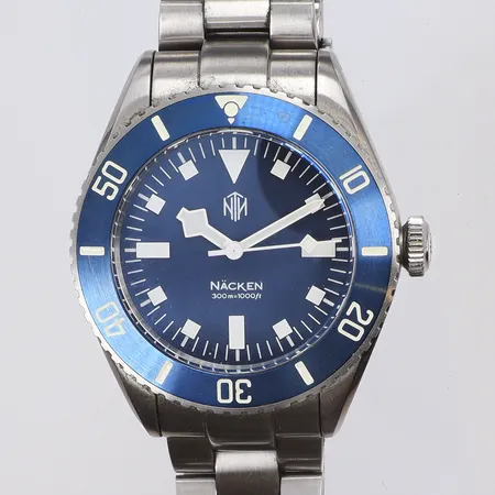 Herrur NTH Näcken Ø40mm ref nr 316L, automat, stållänk, små repor, gott skick, med etui (defekt och något slitet)