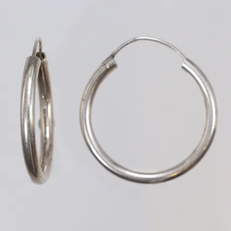Ett par örhängen creoler, Ø30mm, bredd 3mm, ostämplat silver, Silver  Vikt: 4,1 g
