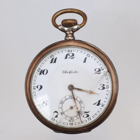 Fickur Perfecta Ø50mm, manuell uppdragning, sprucket glas, ca år 1910-20, silver 800/1000