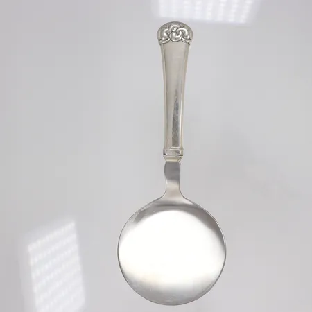 Serveringstillbehör längd 19cm, skaft i silver, resterande rostfritt, årstämlad för 1936, Danmark silver 925/1000 Vikt: 90,4 g
